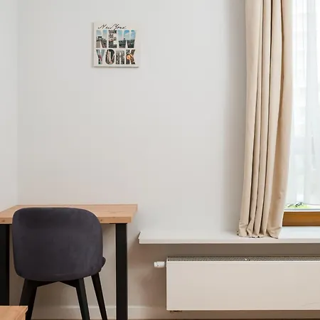 Solidarnosci Skyline By Bookinghost Appartement Warschau